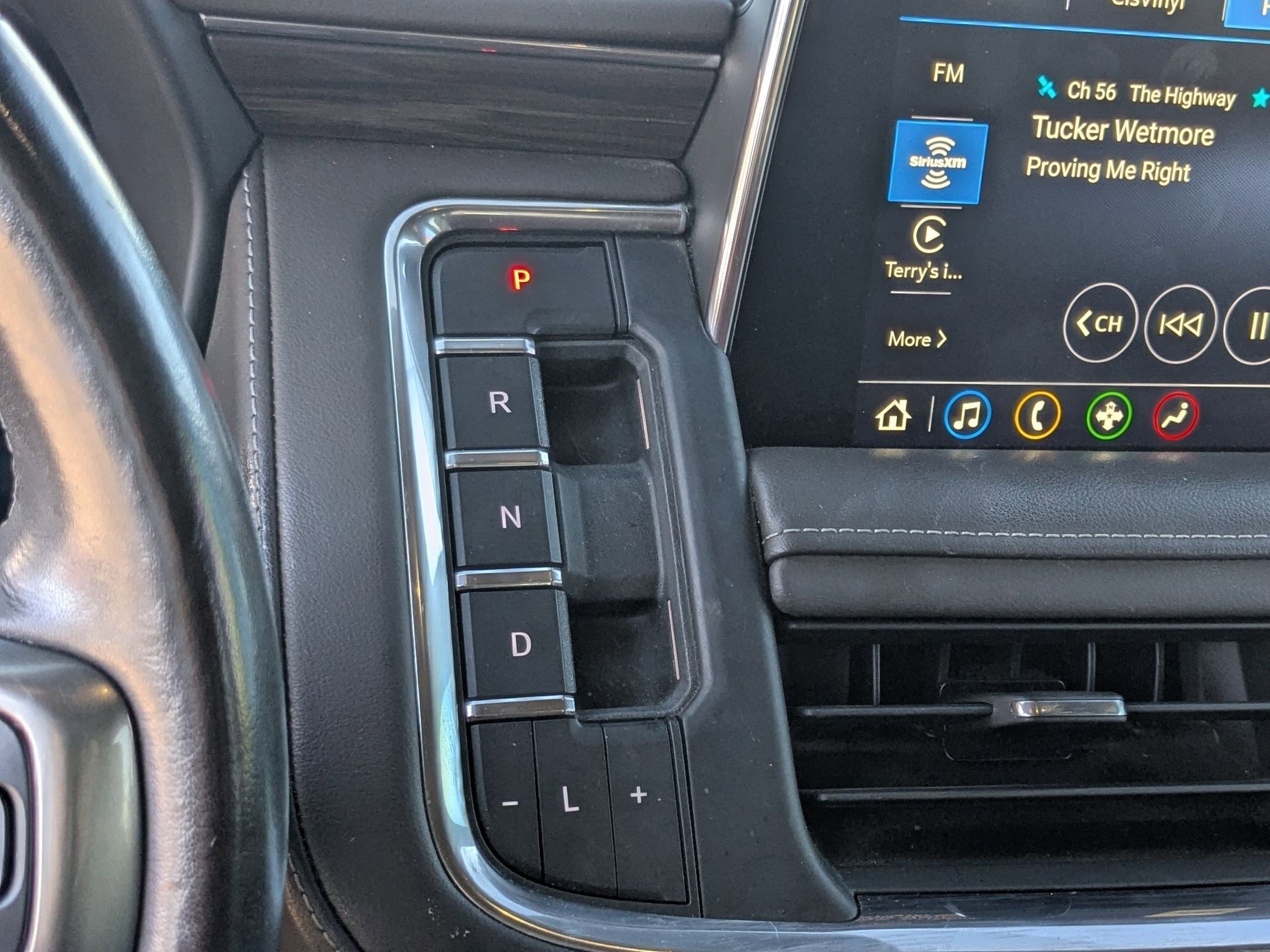 Used 2021 Chevrolet Tahoe LT image 17