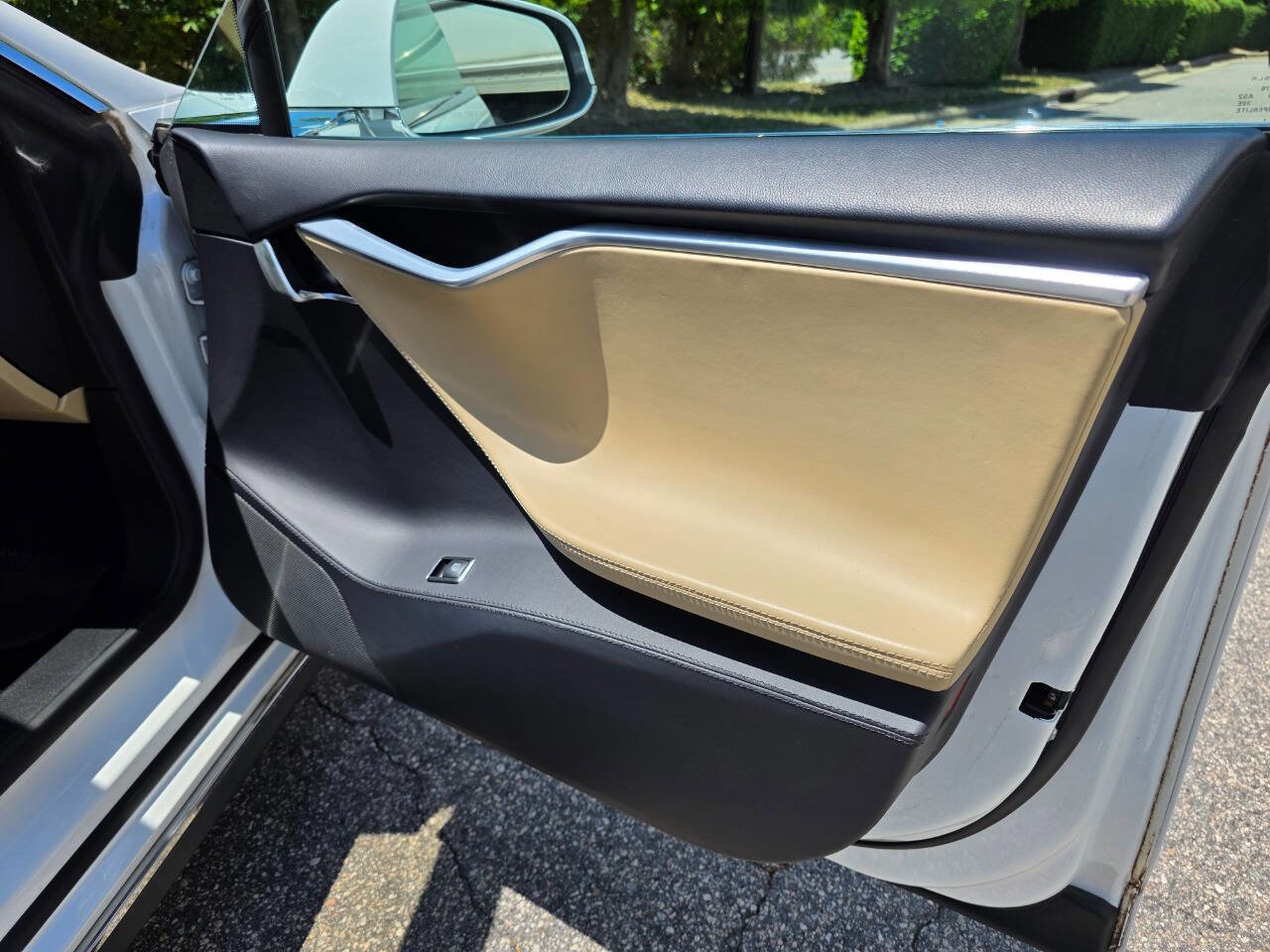 Used 2013 Tesla Model S RWD image 25