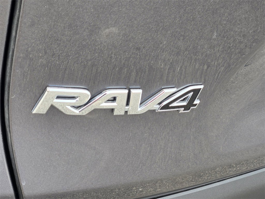 Used 2025 Toyota RAV4 XLE w/ Convenience Package image 9