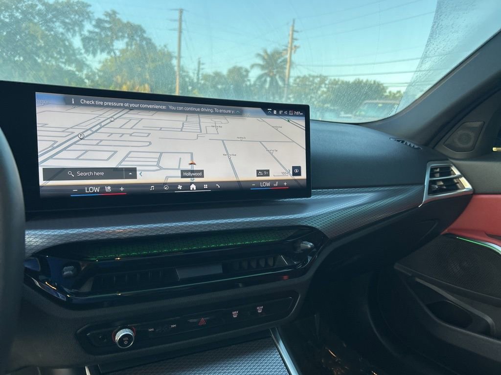 Used 2025 BMW 330i xDrive Sedan AWD/4WD image 12