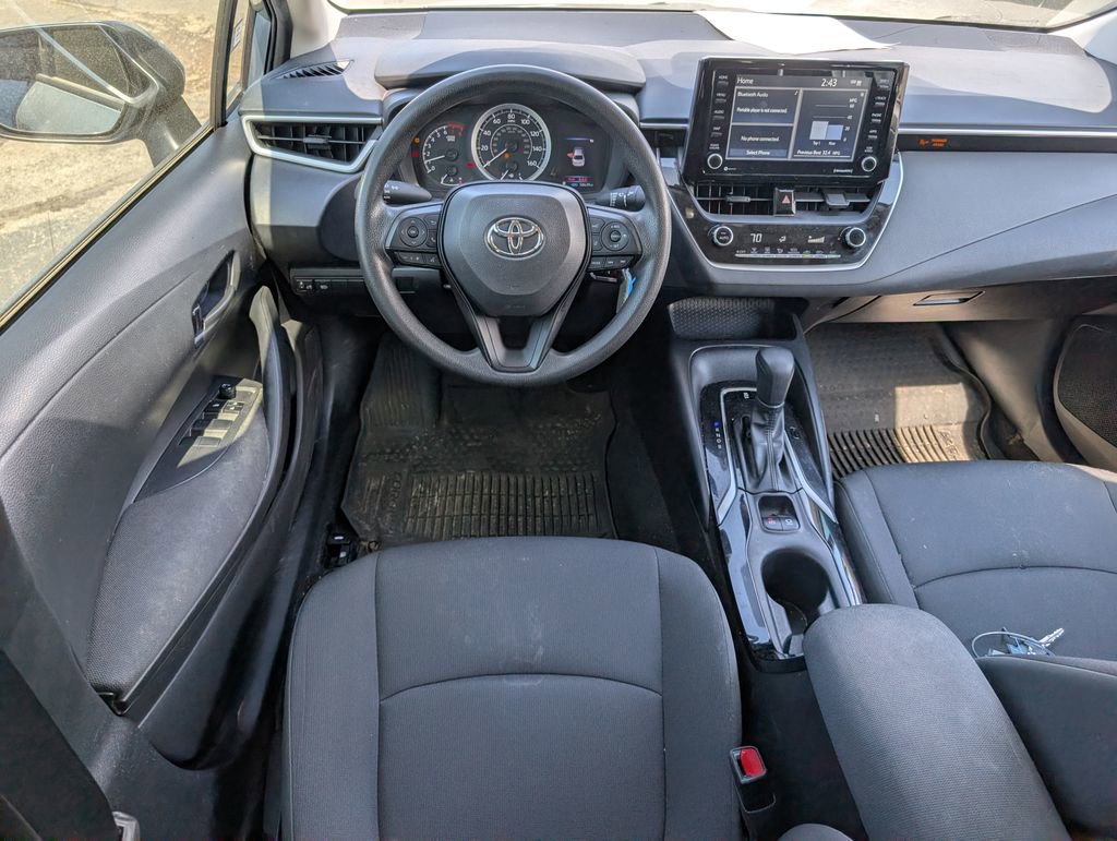 Used 2022 Toyota Corolla LE image 8