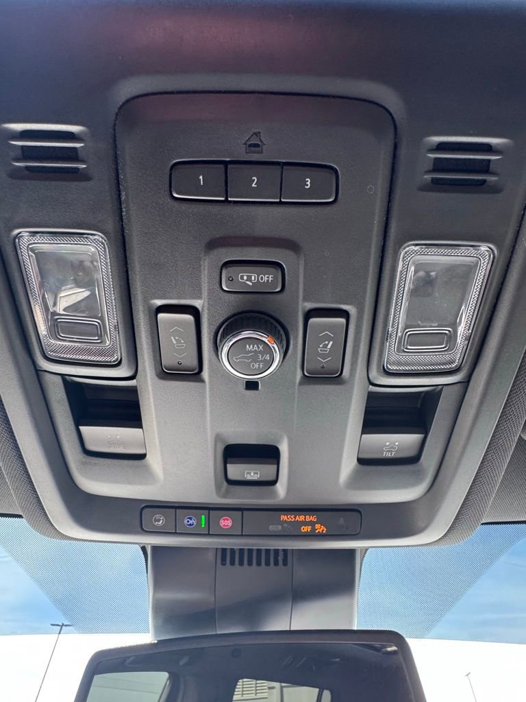 Certified 2024 Chevrolet Suburban RST w/ Luxury Package image 24