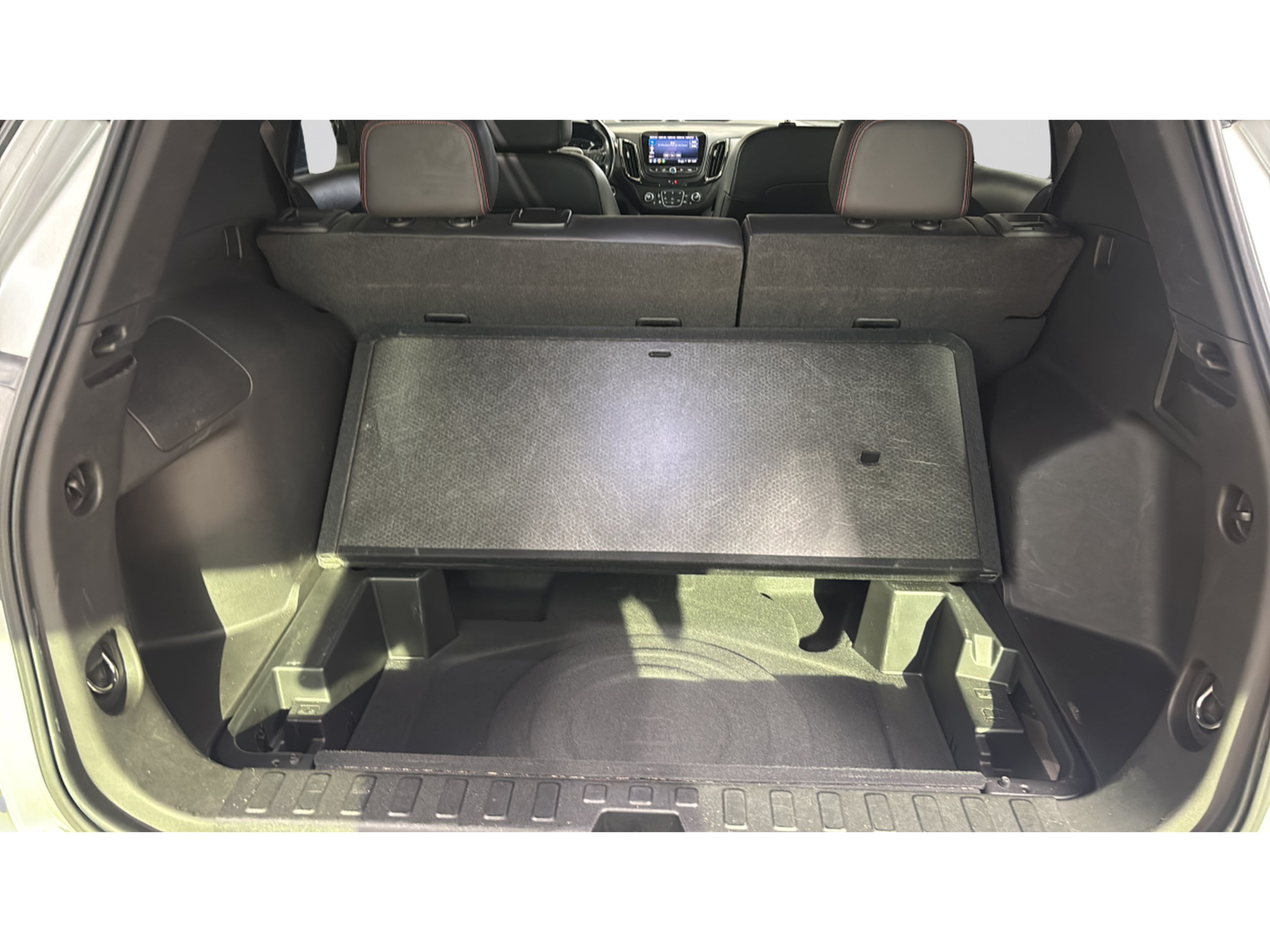 Used 2022 Chevrolet Equinox RS w/ Infotainment Package FWD image 18