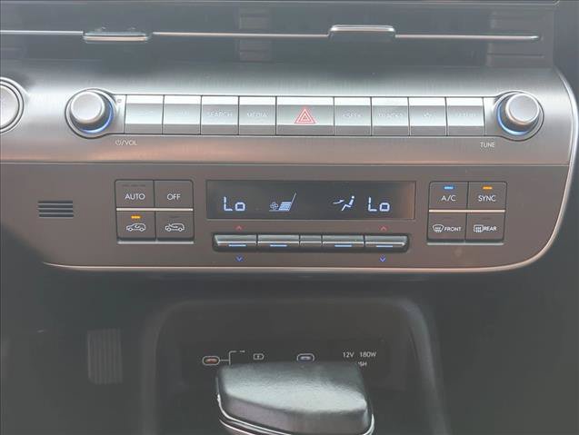 Used 2025 Hyundai Kona SEL FWD image 20