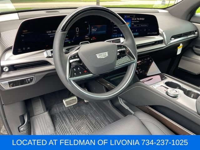 Used 2026 Cadillac Vistiq Sport w/ LPO, Floor Liner Package AWD/4WD image 7