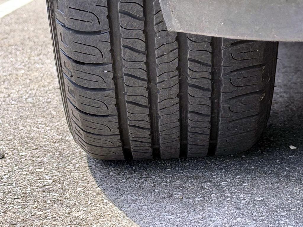 Certified 2022 Hyundai Kona SE image 40