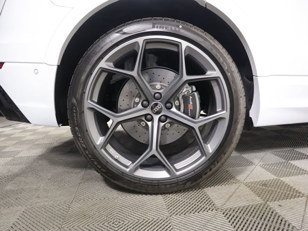 New 2025 Audi RS Q8 performance image 31