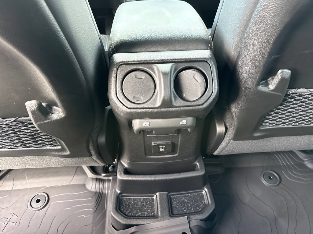 New 2027 Jeep Wrangler Unlimited Sahara AWD/4WD image 10