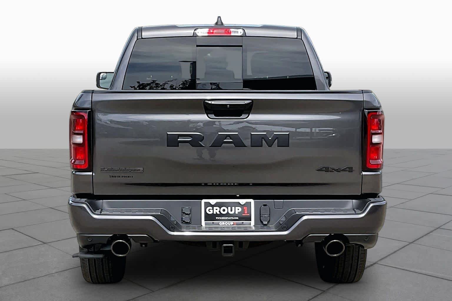 New 2027 RAM 1500 Laramie AWD/4WD image 4