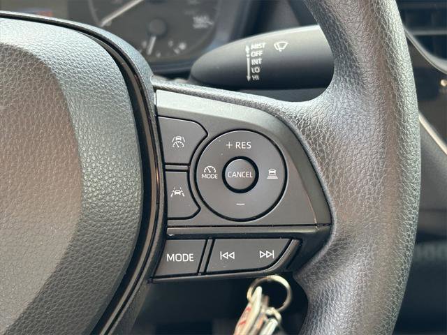 Certified 2025 Toyota Corolla LE image 28