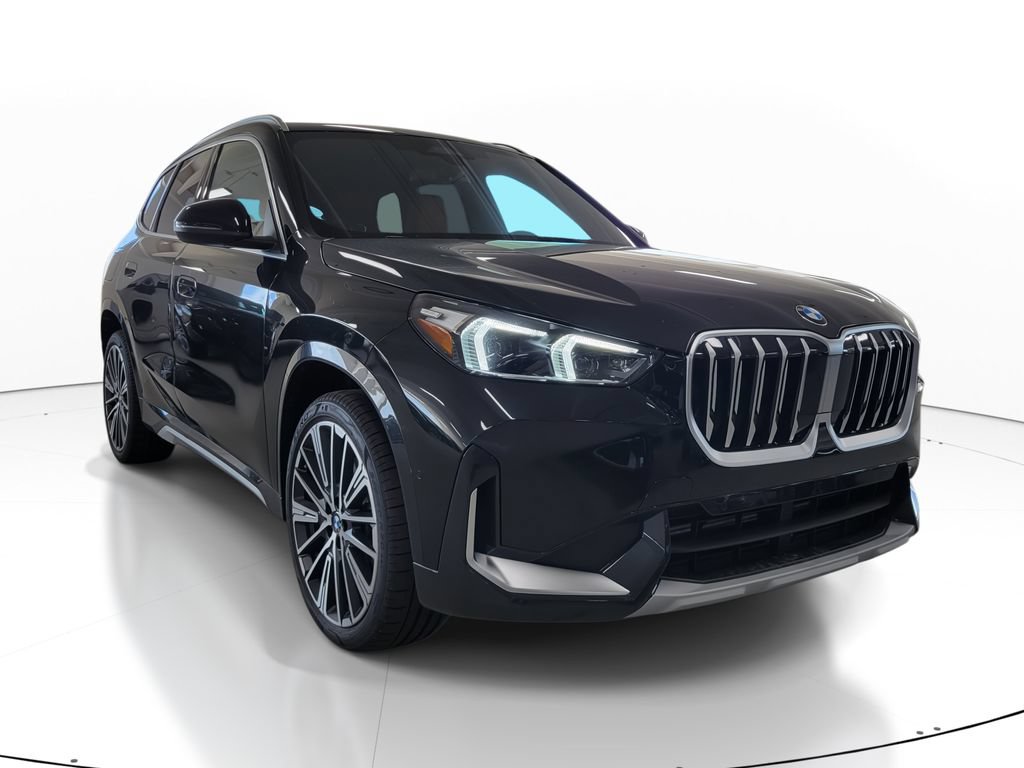 New 2025 BMW X1 xDrive28i w/ Convenience Package AWD/4WD image 3