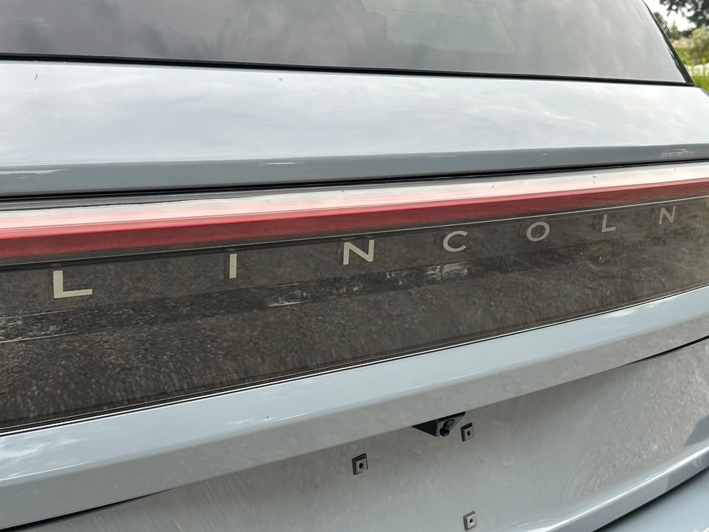 New 2027 Lincoln Navigator Reserve w/ Jet Appearance Package AWD/4WD image 29