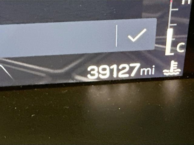 Used 2023 GMC Canyon AT4 image 16