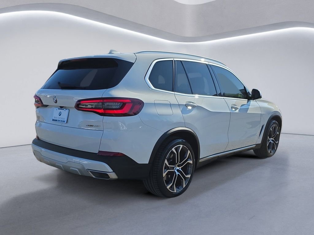 Certified 2022 BMW X5 xDrive40i image 4