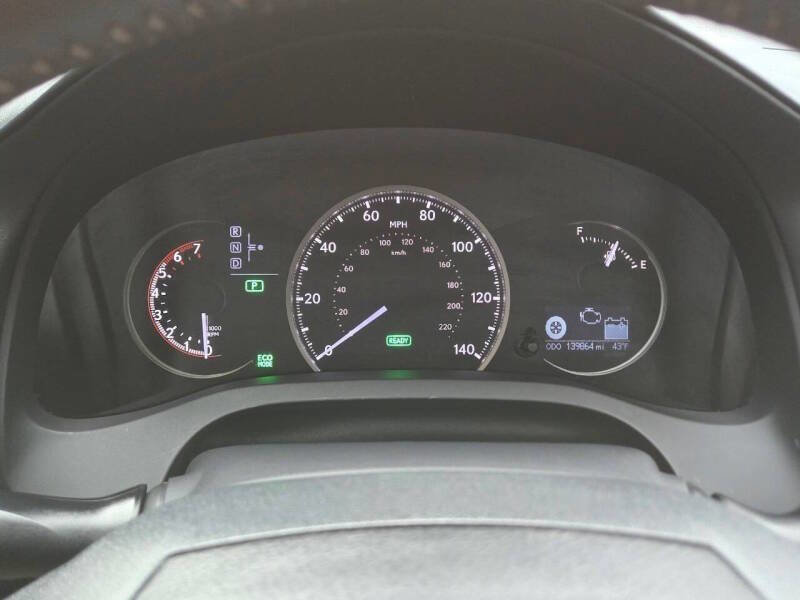 Used 2014 Lexus CT 200h w/ F Sport w/Nuluxe Interior image 19