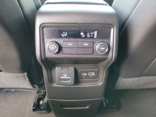 Used 2023 GMC Acadia SLT FWD image 12