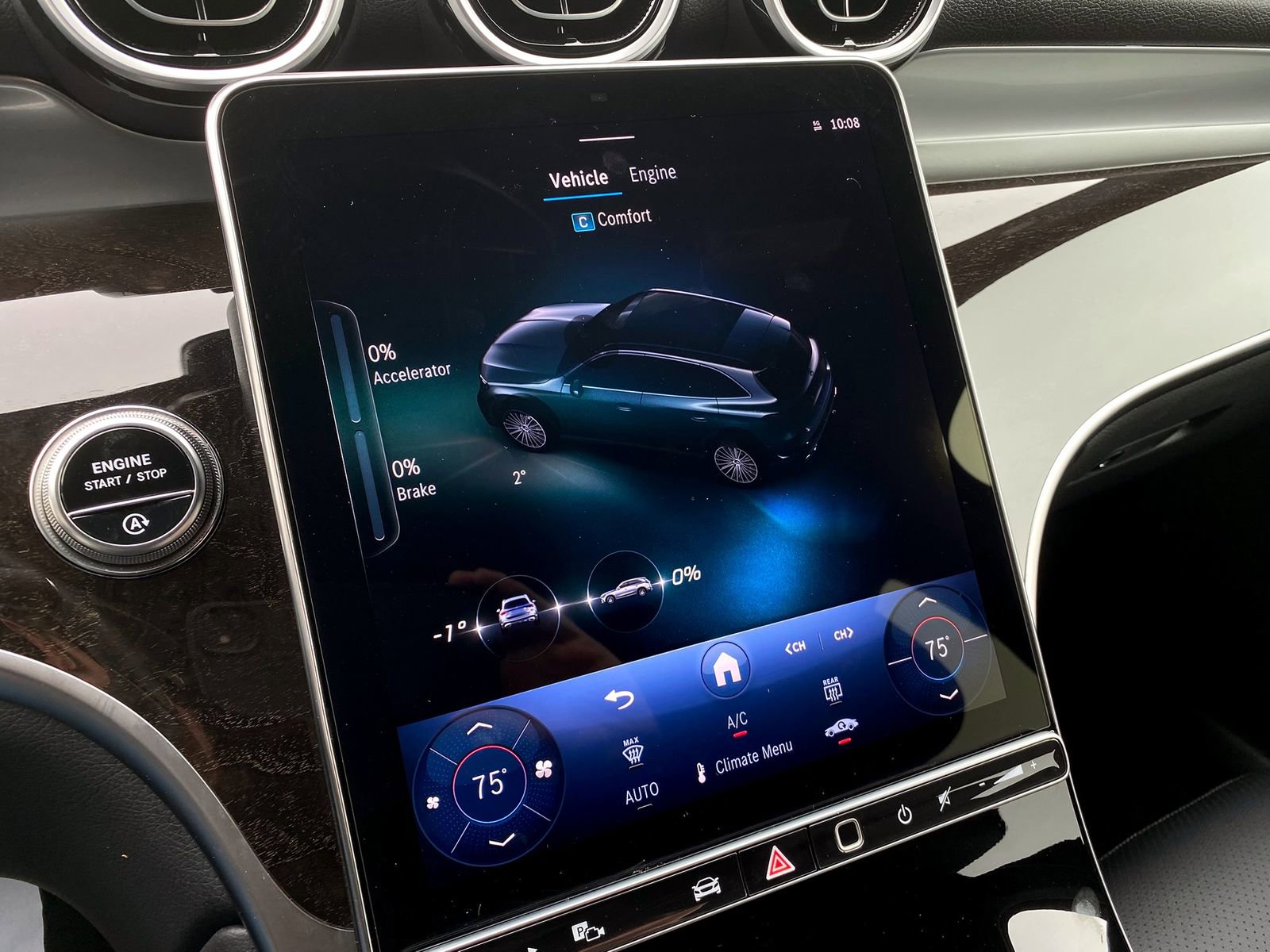 Used 2025 Mercedes-Benz GLC 300 image 17