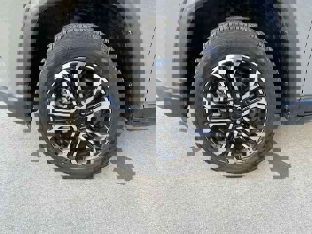 Used 2022 Jeep Compass Limited w/ Sun and Sound Group image 33