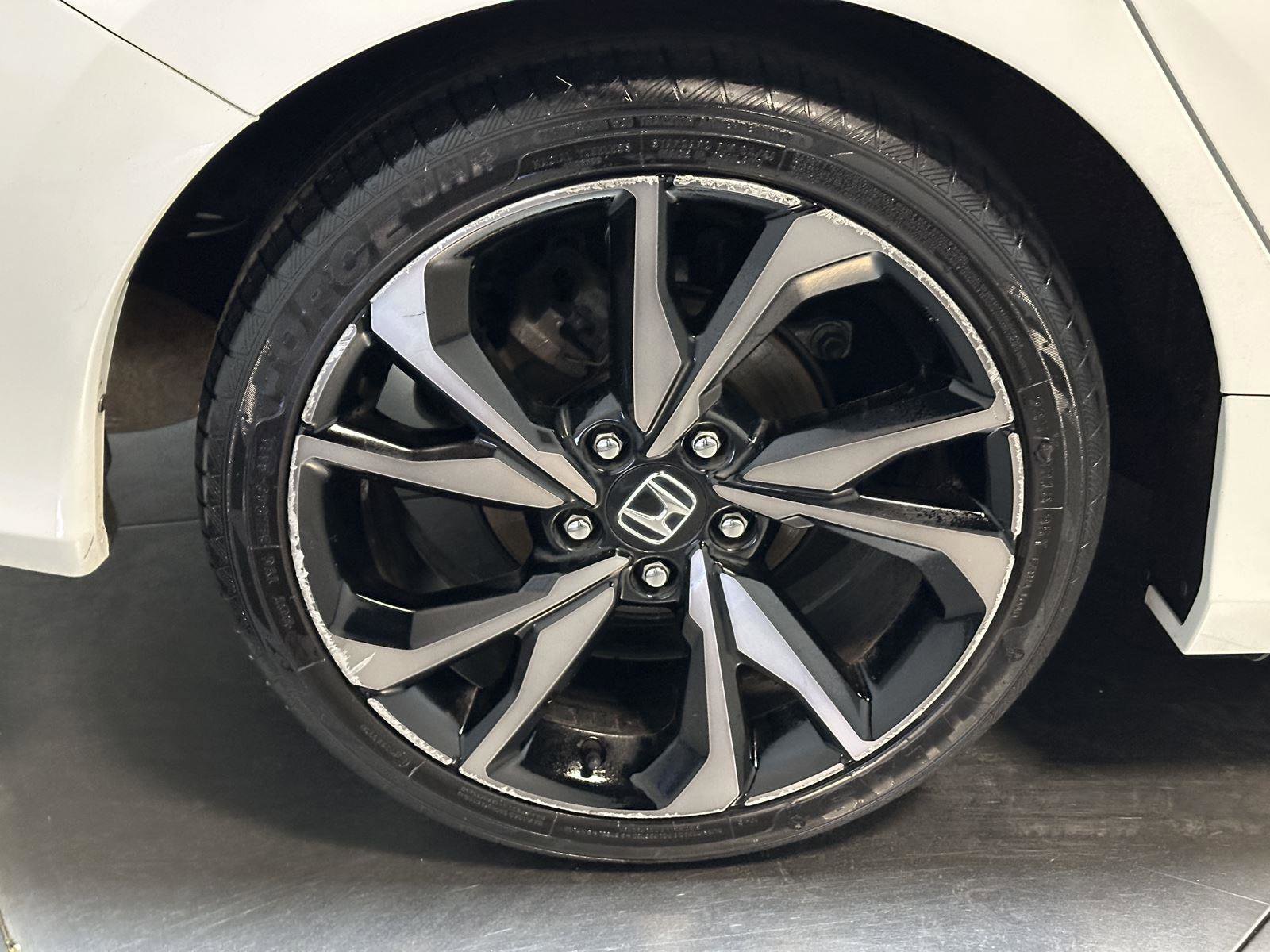 Used 2020 Honda Civic Sport image 16