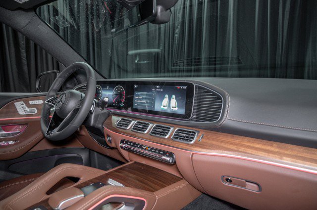 Certified 2026 Mercedes-Benz GLS 450 4MATIC image 16