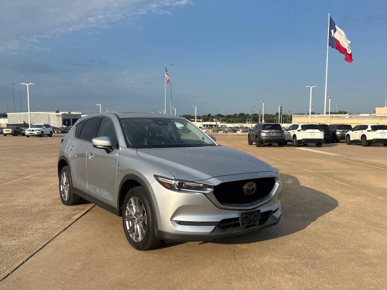 Used 2019 MAZDA CX-5 Grand Touring FWD image 2