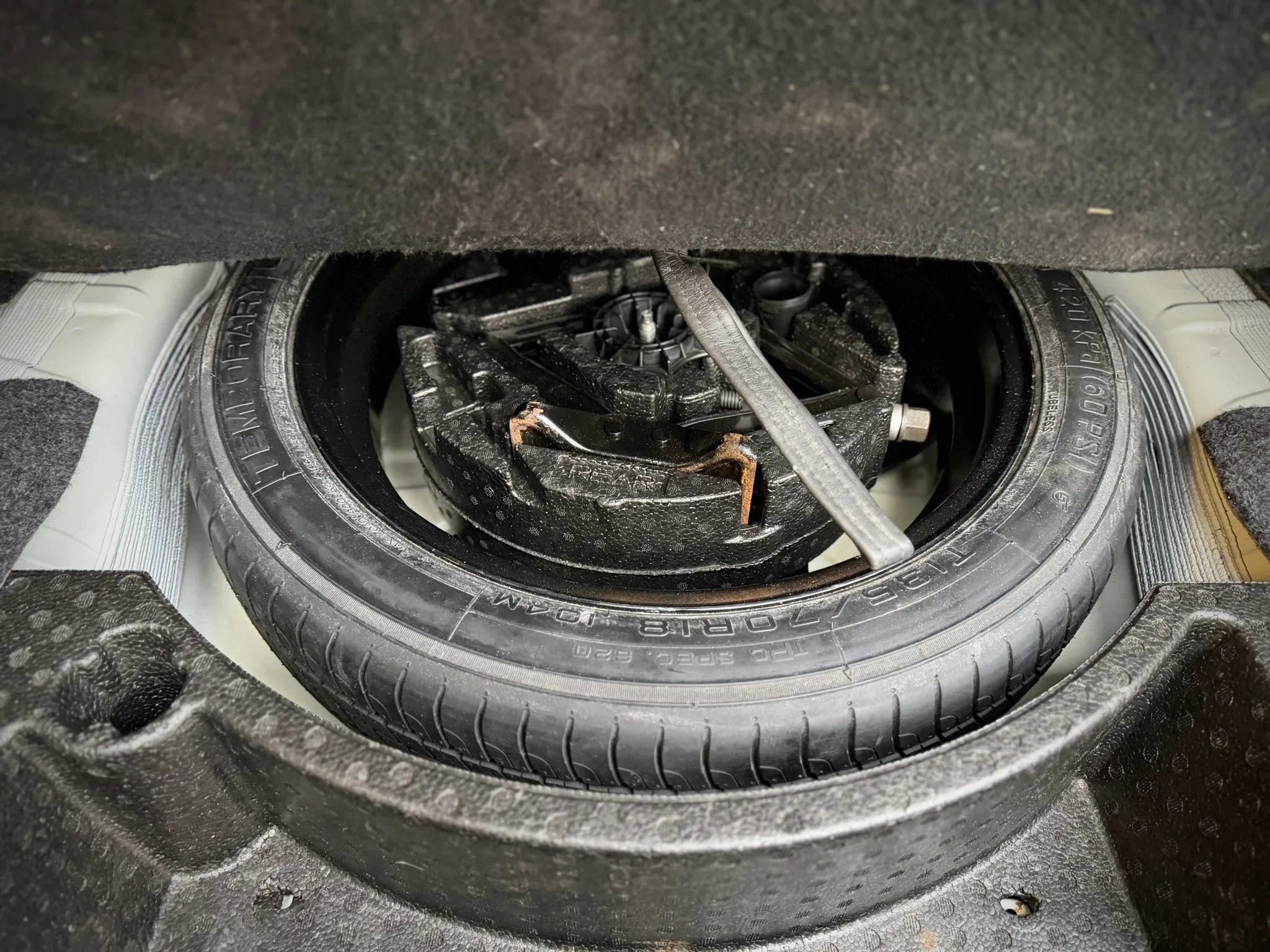 Used 2014 Cadillac XTS Luxury w/ Driver Awareness Package image 23