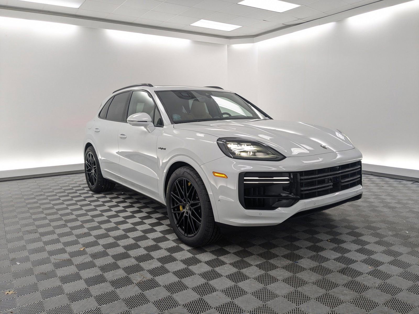 New 2026 Porsche Cayenne Turbo image 7