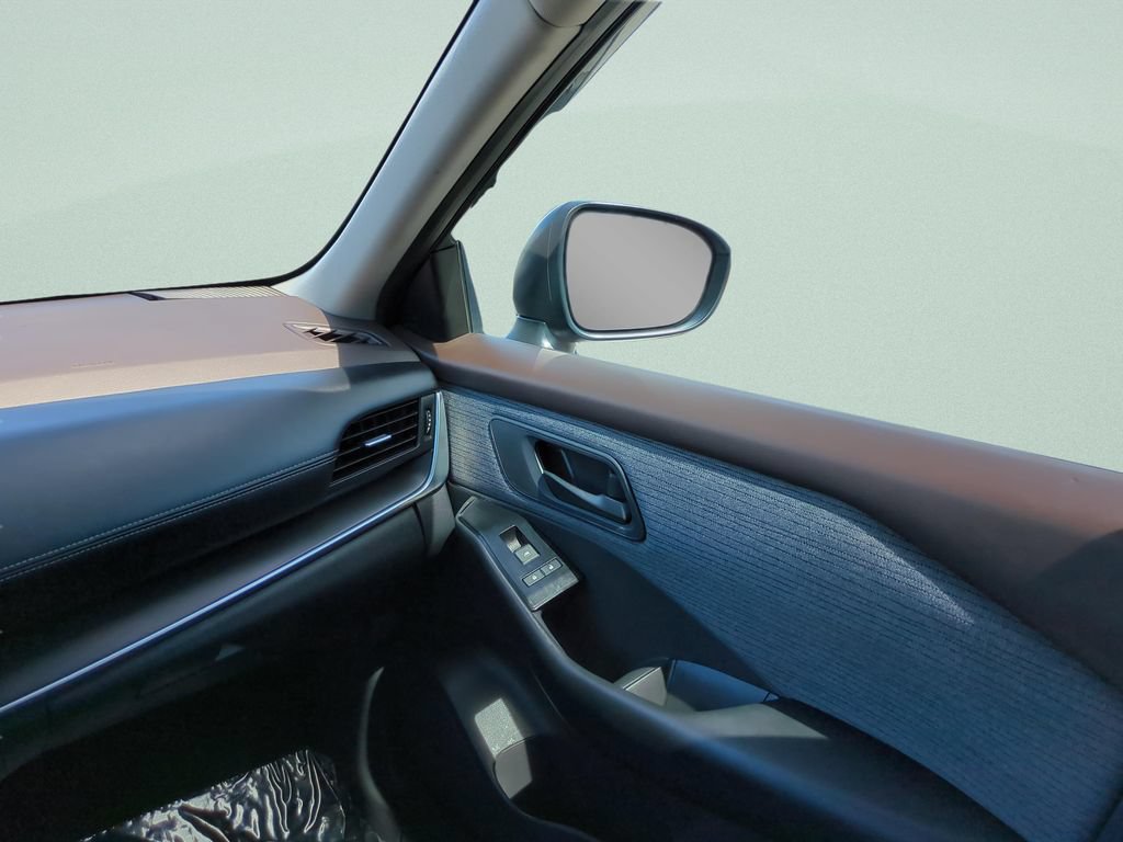 Certified 2023 Nissan Rogue S AWD/4WD image 12