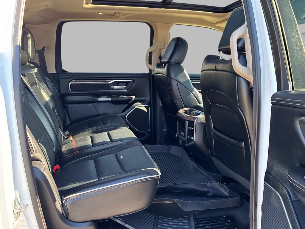 Used 2020 RAM 1500 Laramie AWD/4WD image 10