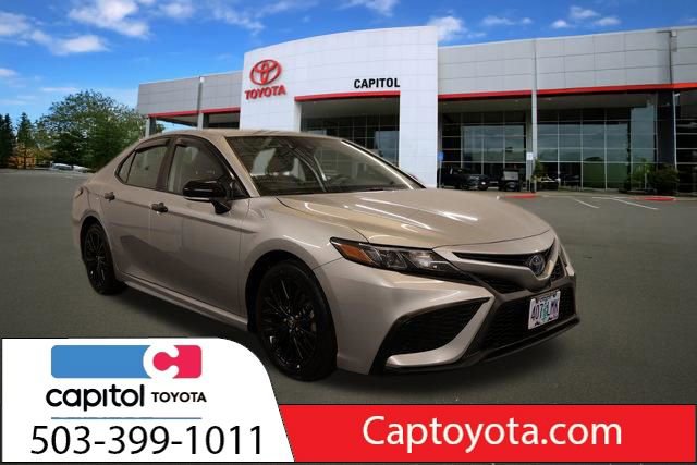 Used 2022 Toyota Camry SE w/ Convenience Package