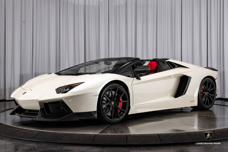 Used 2016 Lamborghini Aventador LP 700-4 image 17