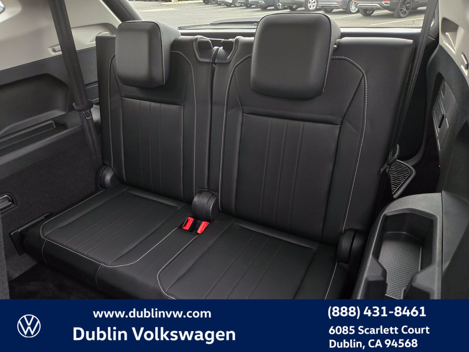 Certified 2023 Volkswagen Tiguan SE w/ Panoramic Sunroof Package FWD image 12