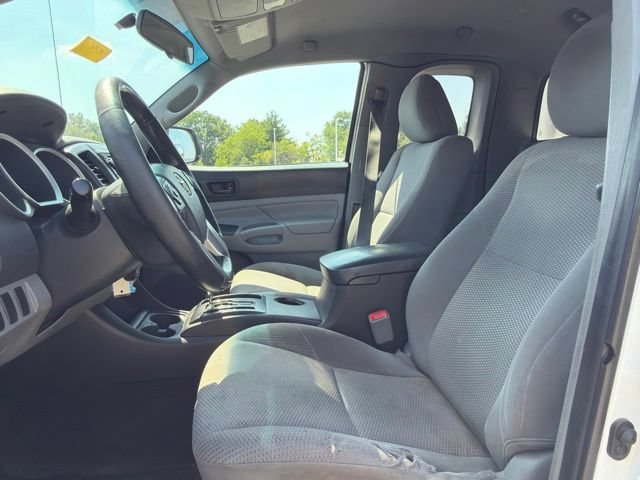 Used 2015 Toyota Tacoma PreRunner w/ Convenience Package RWD image 14