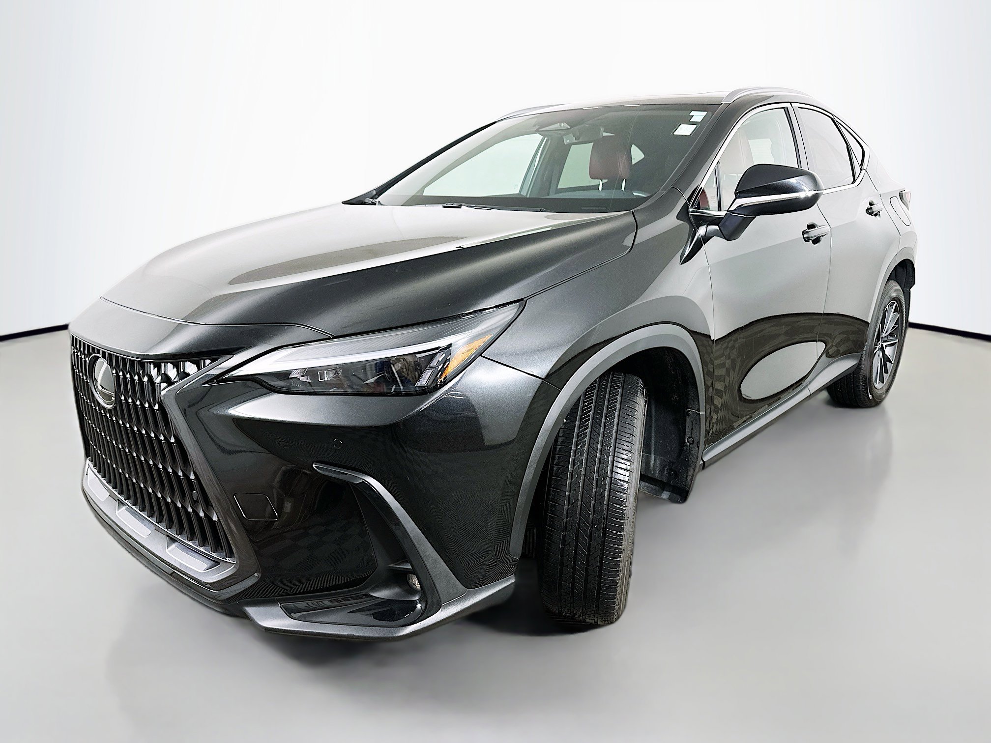 Used 2025 Lexus NX 350 AWD w/ Accessory Package (2T) image 3