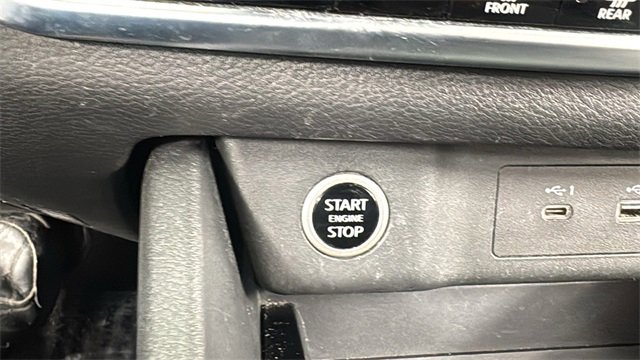 Used 2023 Nissan Rogue SV image 23