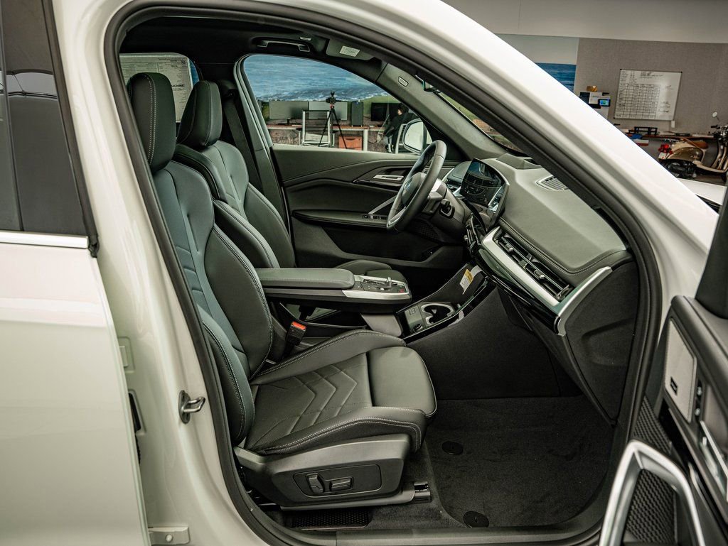 New 2026 BMW X1 xDrive28i w/ Technology Package image 32