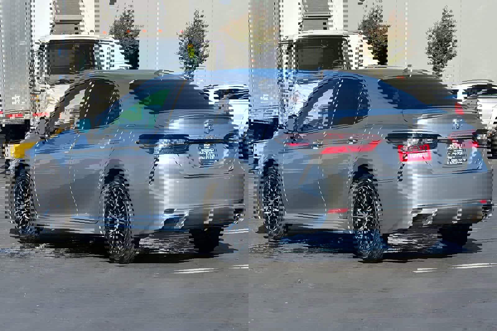 Certified 2022 Toyota Camry SE image 7