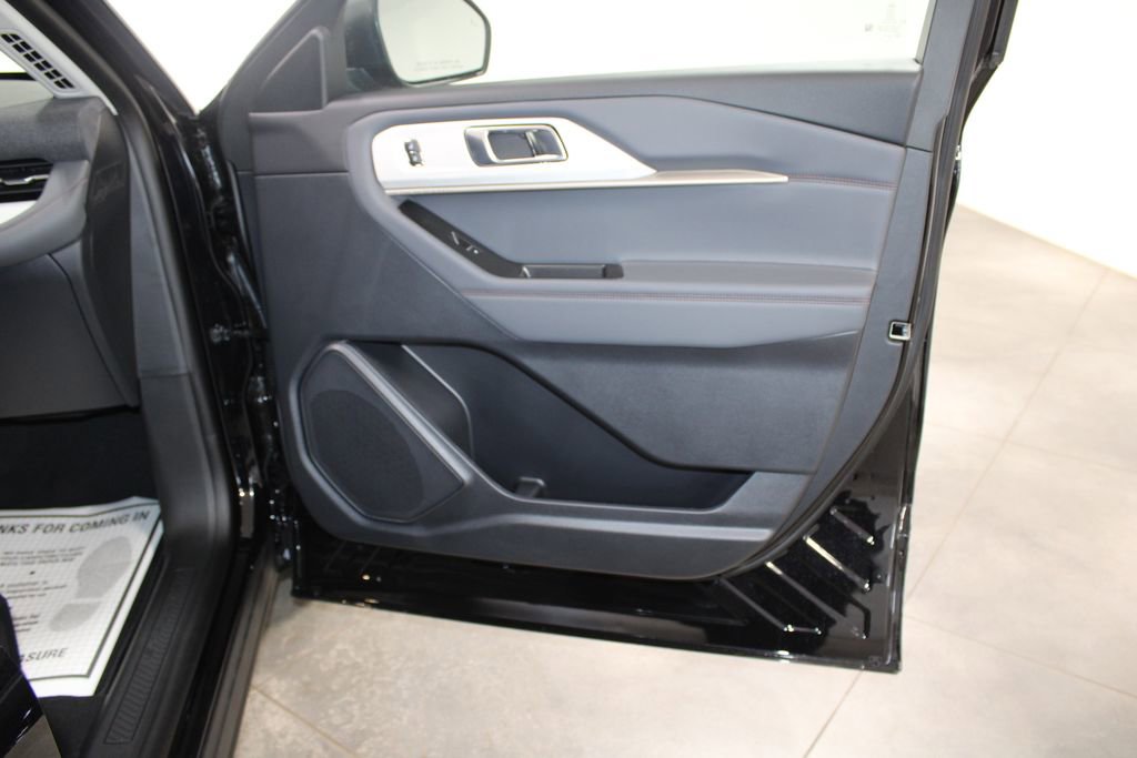 New 2026 Ford Explorer Active w/ Active Comfort Package AWD/4WD image 32