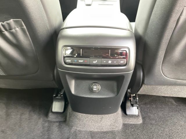 Used 2025 Hyundai Palisade SEL image 34