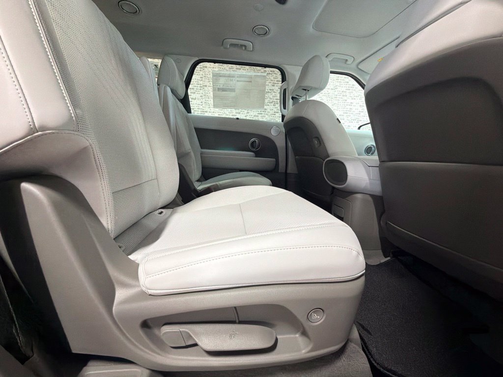 New 2027 Hyundai Palisade SEL Premium FWD image 14