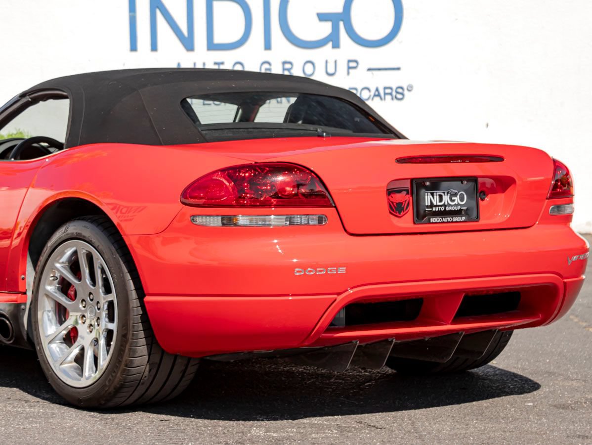 Used 2004 Dodge Viper SRT-10 RWD image 10
