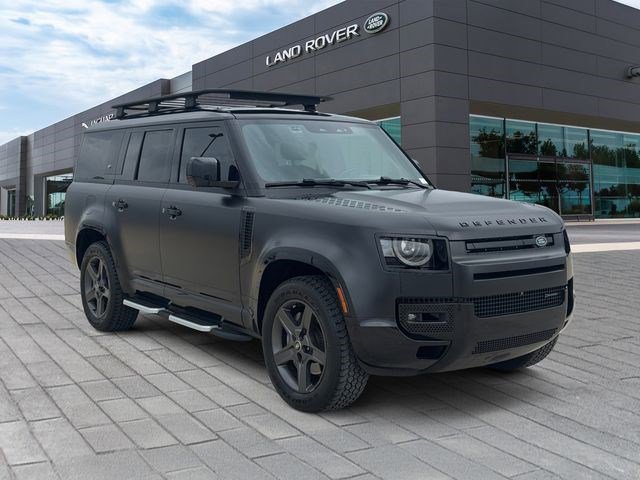 Used 2023 Land Rover Defender 130 X-Dynamic SE image 7