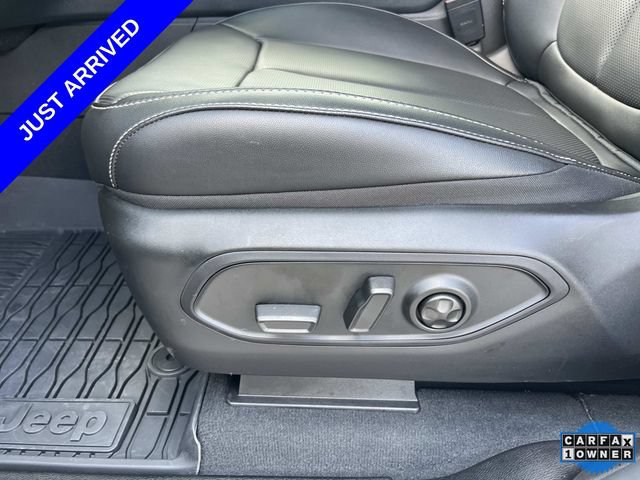 Used 2025 Jeep Grand Cherokee Limited w/ Luxury Tech Group II AWD/4WD image 27