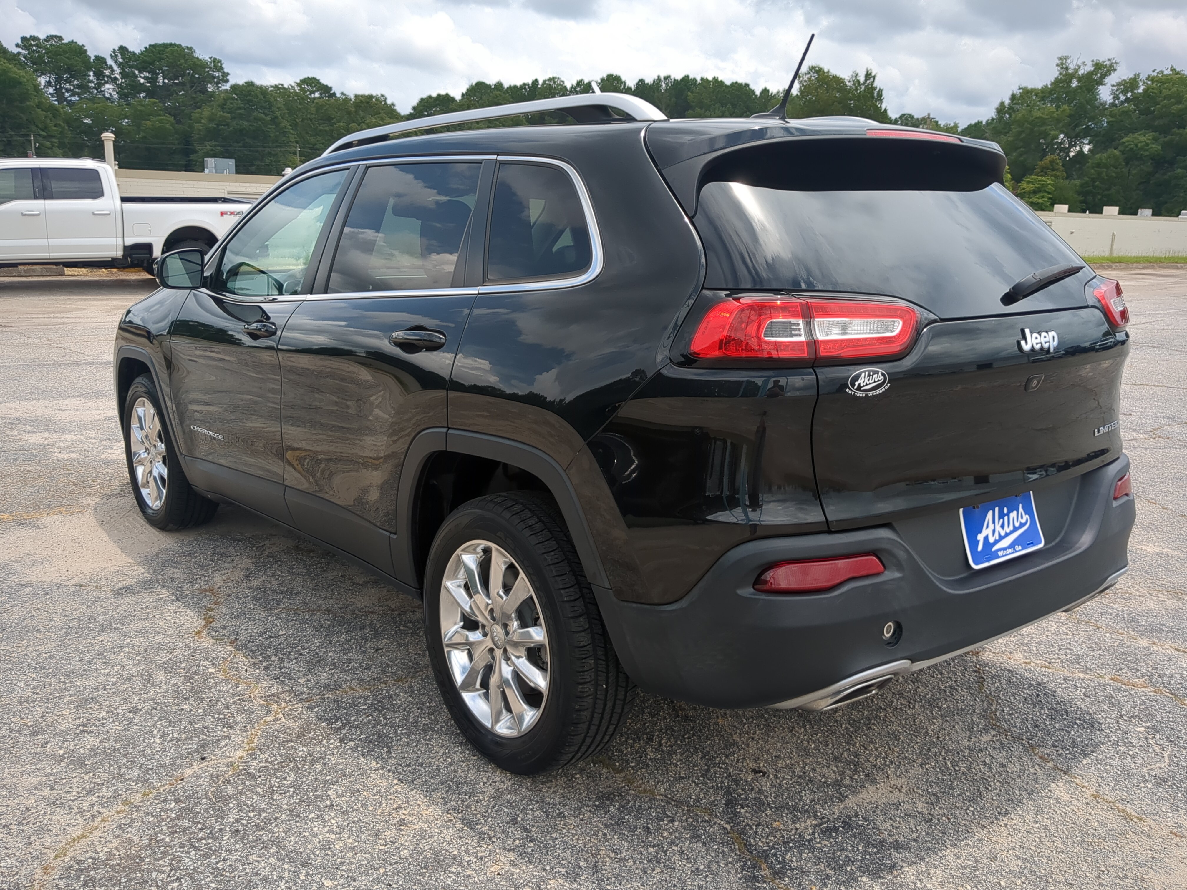 Used 2015 Jeep Cherokee Limited FWD image 5
