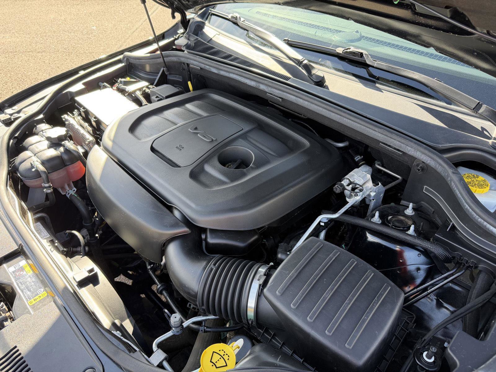 Used 2021 Jeep Grand Cherokee Limited w/ Luxury Group II image 39