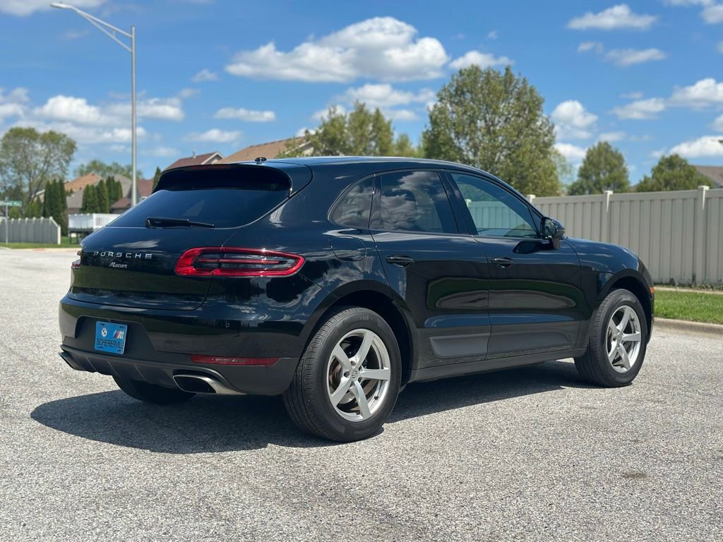 Used 2018 Porsche Macan AWD/4WD image 7