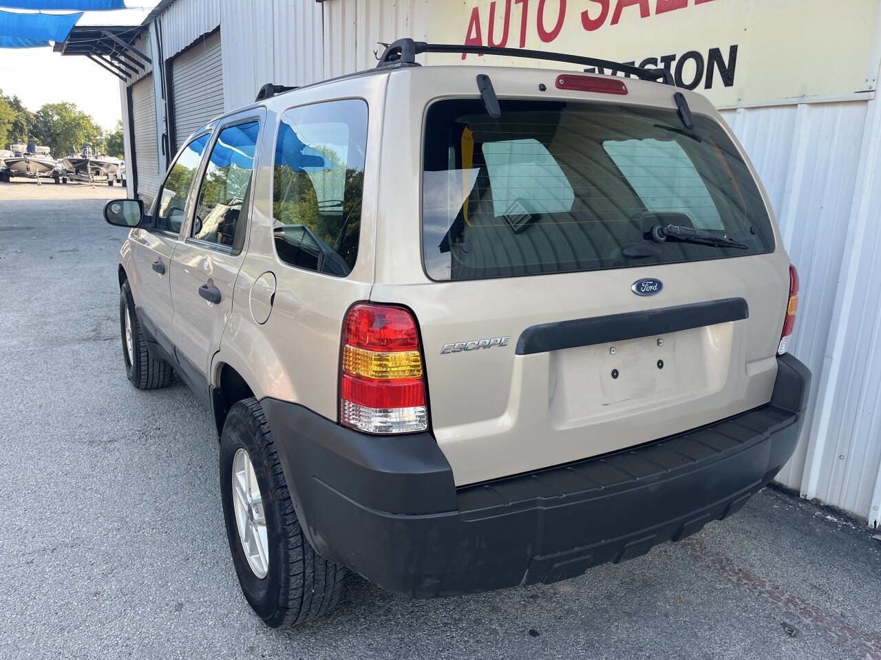 Used 2007 Ford Escape XLS image 9