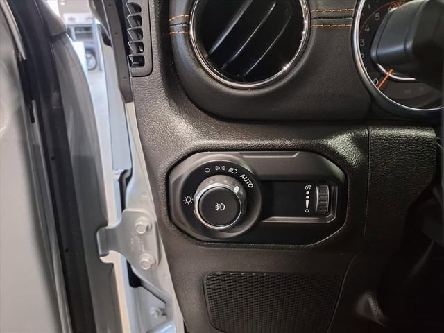 Used 2023 Jeep Wrangler Altitude image 18