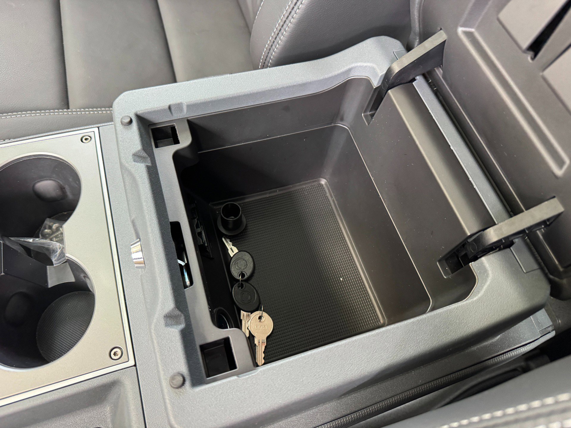 Used 2024 INEOS Grenadier image 42