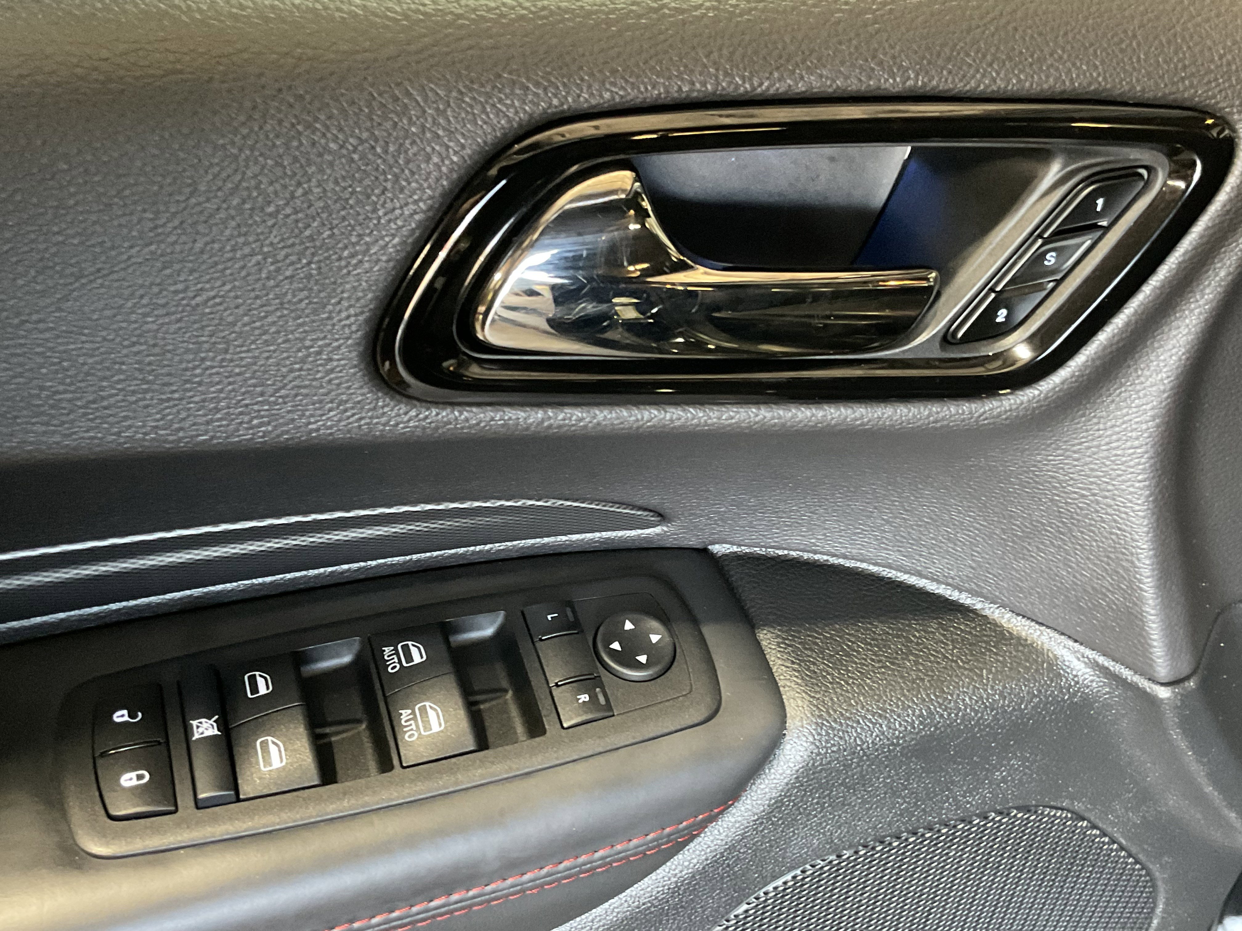 Used 2025 Dodge Durango R/T image 27